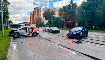 Движение перекрыто по 5 полосам Волгоградского проспекта в Москве из-за ДТП