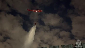 Авиация сбросила 400 тонн огнетушащей жидкости на горящее здание института на юге Москвы