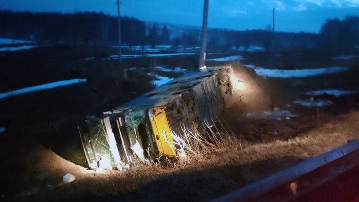 Число пострадавших в ДТП с автобусом под Самарой выросло до 15 Число пострадавших в ДТП с автобусом под Самарой выросло до 15
