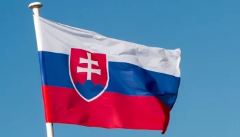 Глава МВД Словакии предупредил о риске гражданской войны после покушения на Фицо