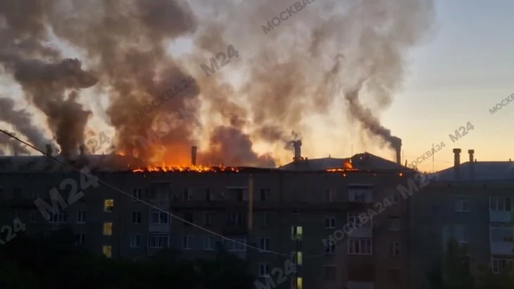 Пожар произошел в квартире жилого дома в Москве на улице Молодежная Пожар произошел в квартире жилого дома в Москве на улице Молодежная