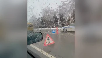 Движение на Калужском шоссе в ТиНАО затруднено из-за аварии