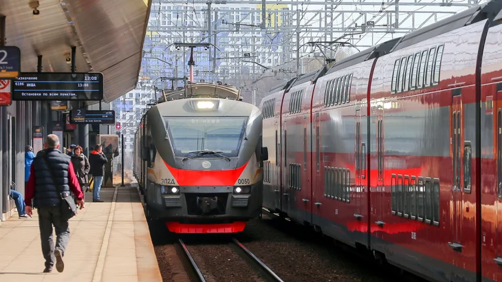 Беременная девушка провалилась между поездом и платформой на станции МЦД-3 Беременная девушка провалилась между поездом и платформой на станции МЦД-3