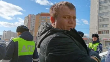 Сбивший людей в Казани водитель объяснил случившееся приступом