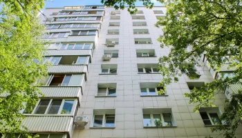 В текущем году в двух жилых домах на Ивановской улице заменили все лифтовое оборудование