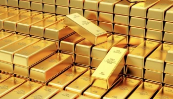 Стоимость золота опустилась ниже 4,5 тыс долларов впервые со 2 февраля