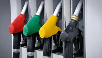Аналитик Юшков: крупные компании в России могут начать повышать цены на бензин