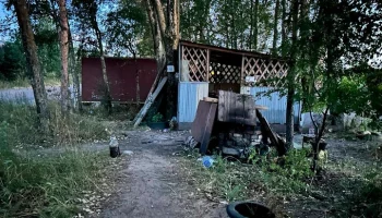 Трое мужчин скончались после употребления контрафактного алкоголя в Ленобласти