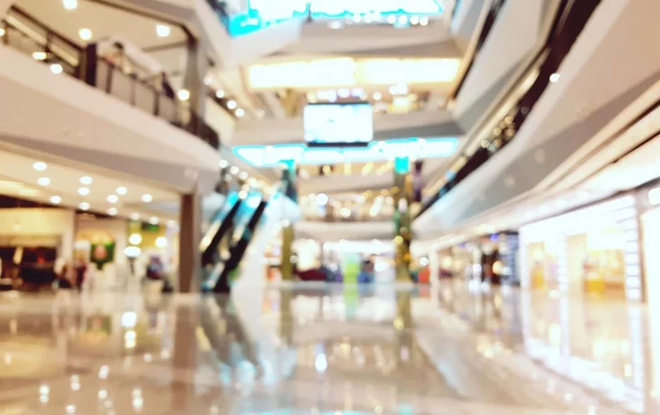 Владельцы тысячи торговых центров рискуют обанкротиться из-за повышения ставки ЦБ Владельцы тысячи торговых центров рискуют обанкротиться из-за повышения ставки ЦБ