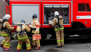 Три человека спасены при пожаре в доме на юге Москвы