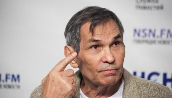 СМИ: Попавший в больницу Бари Алибасов не может понять, где находится