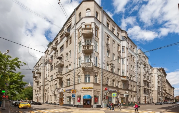 Староконюшенный переулок 2