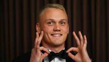 Нападающему сборной России Тюкавину диагностировали разрыв крестообразных связок