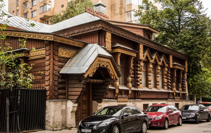 Староконюшенный переулок