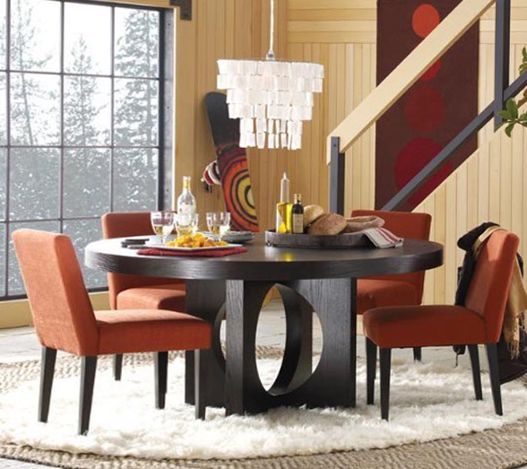 Круглая форма обеденного стола - 3