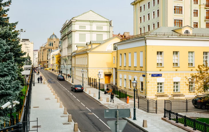 Крестовоздвиженский переулок 1