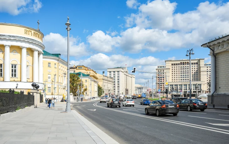 Моховая улица 1