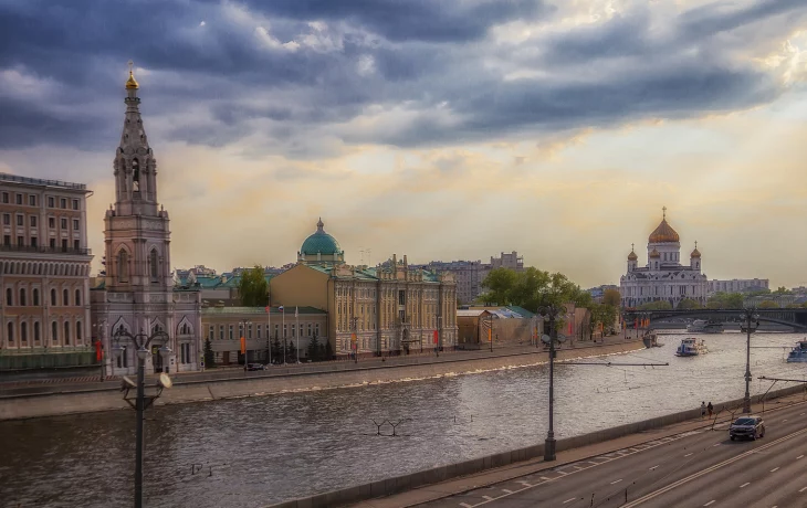 Софийская набережная