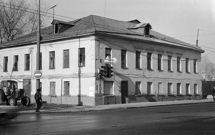 Бакунинская улица 7