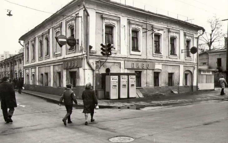 Бакунинская улица 10