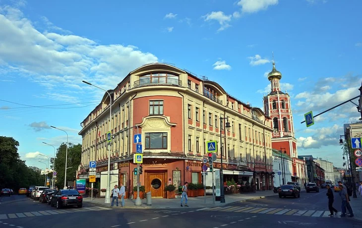 Петровка улица 3