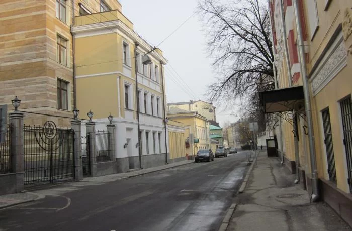 Еропкинский переулок 6