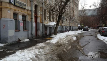 Чудов большой переулок