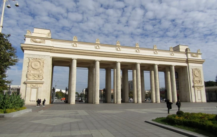 Крымский вал 1