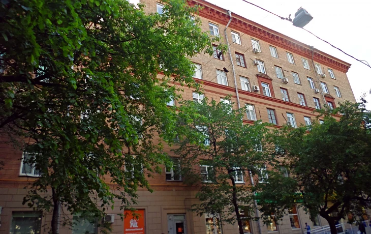 Факельный большой переулок 1