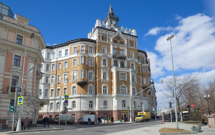 Сретенский бульвар 1