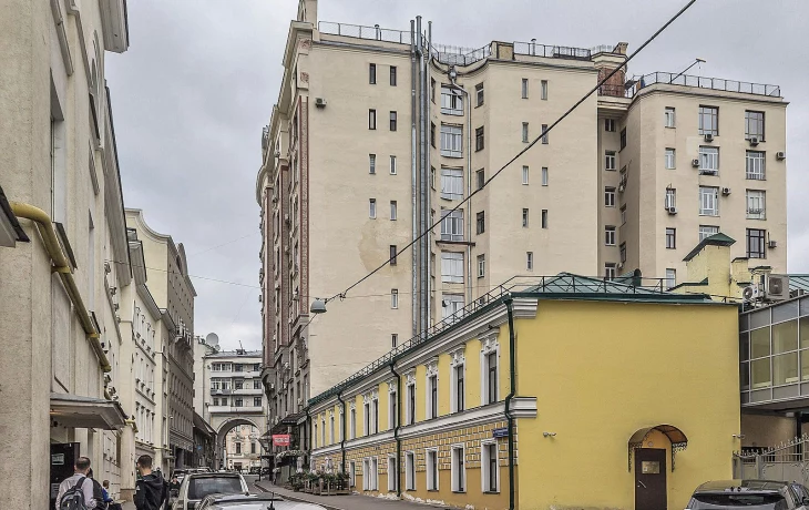 Гнездниковский большой  переулок 1