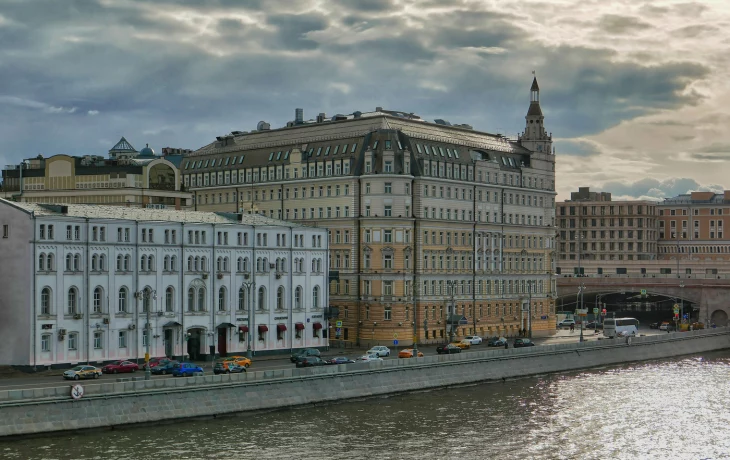 Раушская набережная