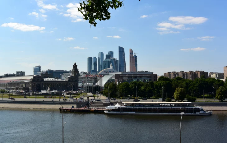 Бережковская набережная 1