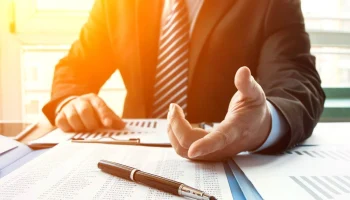 Кредитный брокер и финансовый консалтинг: когда бизнесу нужна профессиональная поддержка