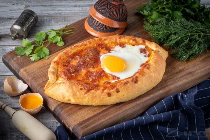 Хачапури по-аджарски и по-мегрельски