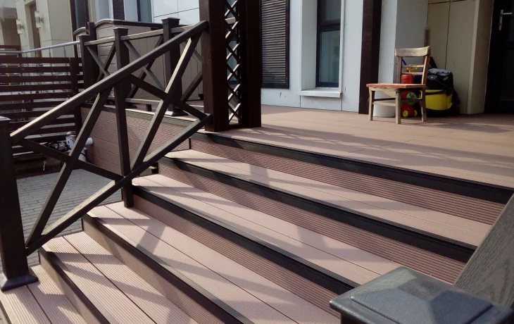 Лестницы из ДПК для крыльца: Современное решение для вашего дома