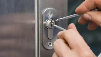 Вскрытие замков: сколько стоит и когда это необходимо?