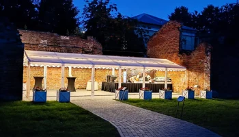 Шатры под ключ в Москве: универсальное решение для бизнеса и мероприятий