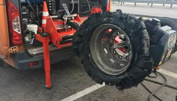 Грузовой выездной шиномонтаж: удобство и надежность