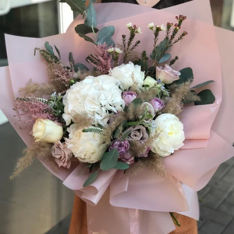 Цветочная мастерская и доставка цветов: искусство дарить эмоции