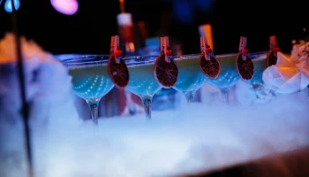 Выездной мобильный бар: Тренды и преимущества