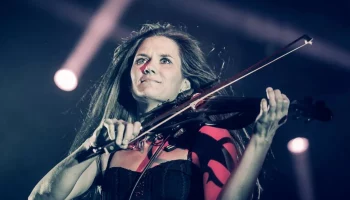 Мария Нефёдова: Скрипачка панк-группы &laquo;Король и Шут&raquo;