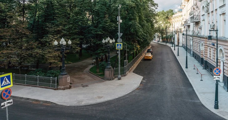 История современных Патриков: как Патриаршие пруды стали символом Москвы 10