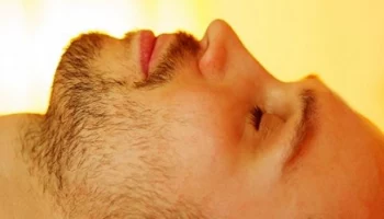 Что такое сальные железы и зачем их удалять?