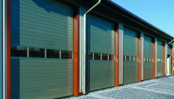 Секционные промышленные подъемные ворота инновационные решения для безопасности и энергоэффективности промышленных объектов