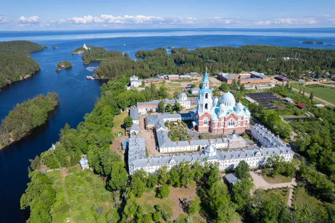 Водные экскурсии на Валаам и Ладожские шхеры: путешествие по Карелии