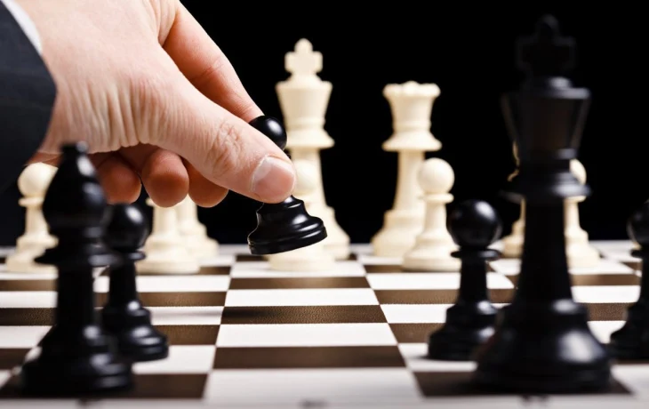 Обучение шахматам детей: с какого возраста начинать и как сделать занятия увлекательными