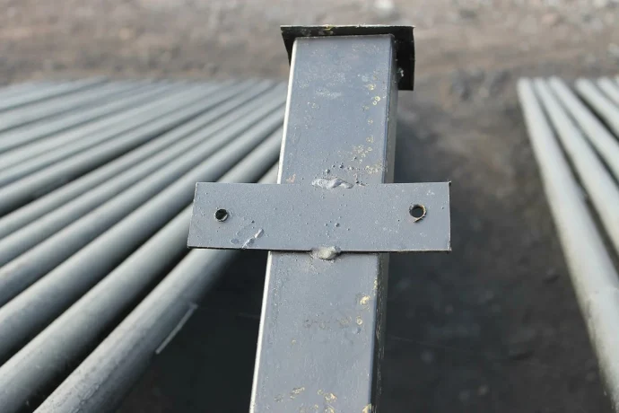 Трубы для забора: диаметр, толщина стенки, защита от коррозии