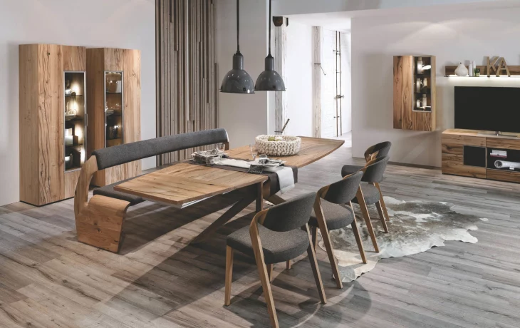 5 стильных способов использования деревянной мебели в современном интерьере