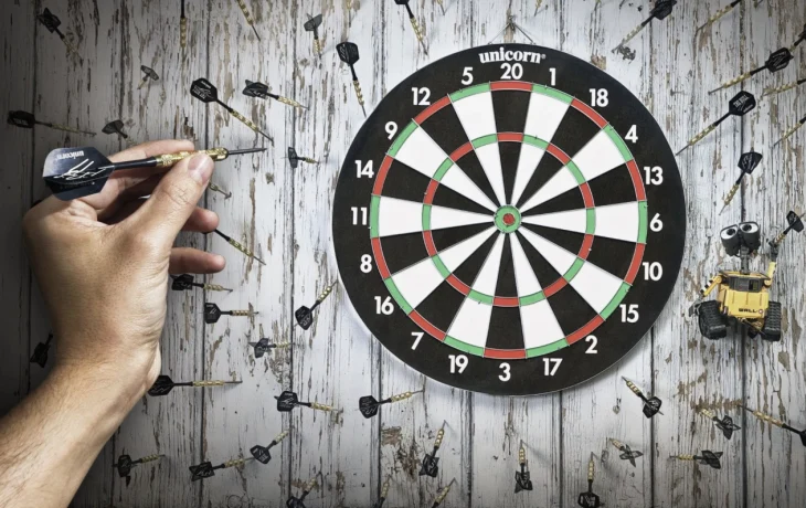 Дартс: искусство меткости и стратегия игры